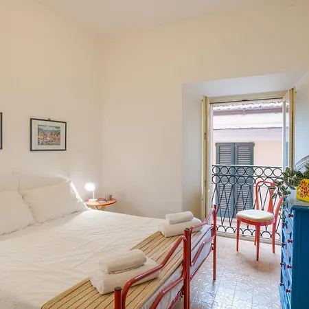 Guesthost - Lovely Lakeview Flat In Апартаменты Донго