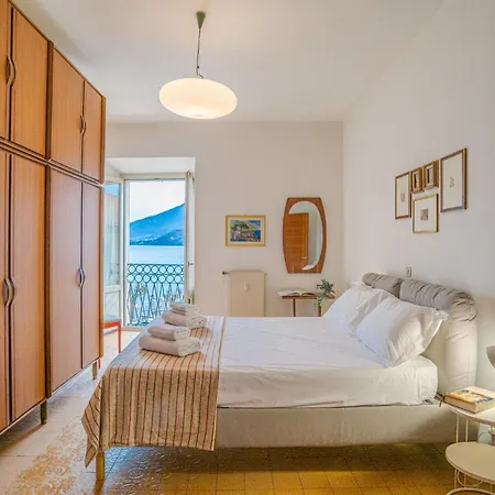 Guesthost - Lovely Lakeview Flat In Донго